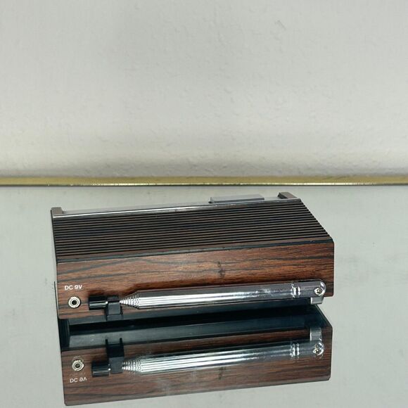 VTG Realistic Crystal Controlled Weatheradio Weather Radio Model 12-141 works ! - Picture 4 of 5